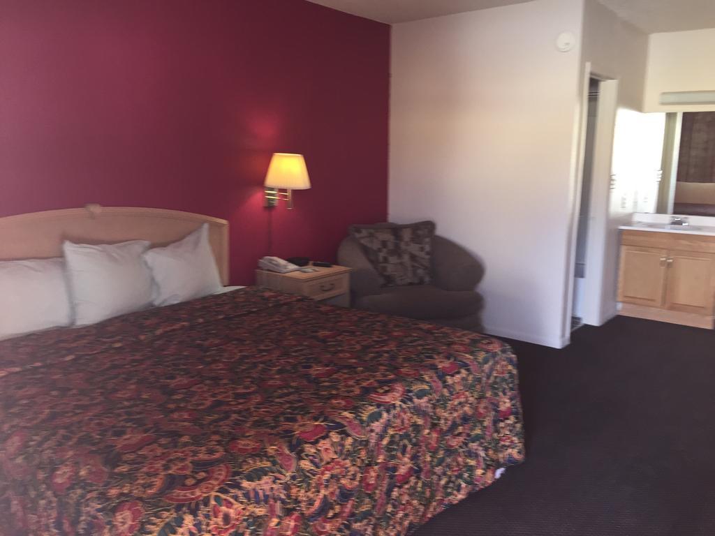 Early Avalon Motel מראה חיצוני תמונה